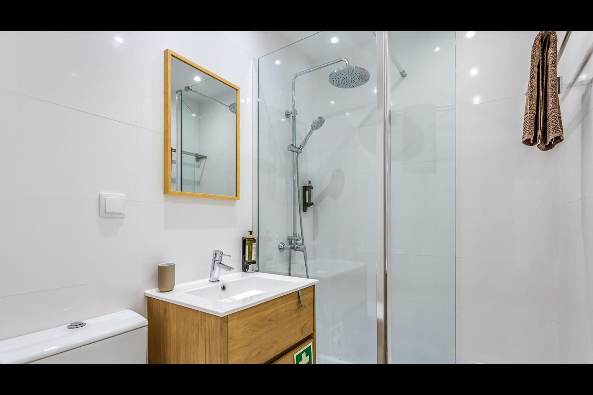 Falesia Modern Flat W/balcony & Pool By Lovelystay Albufeira