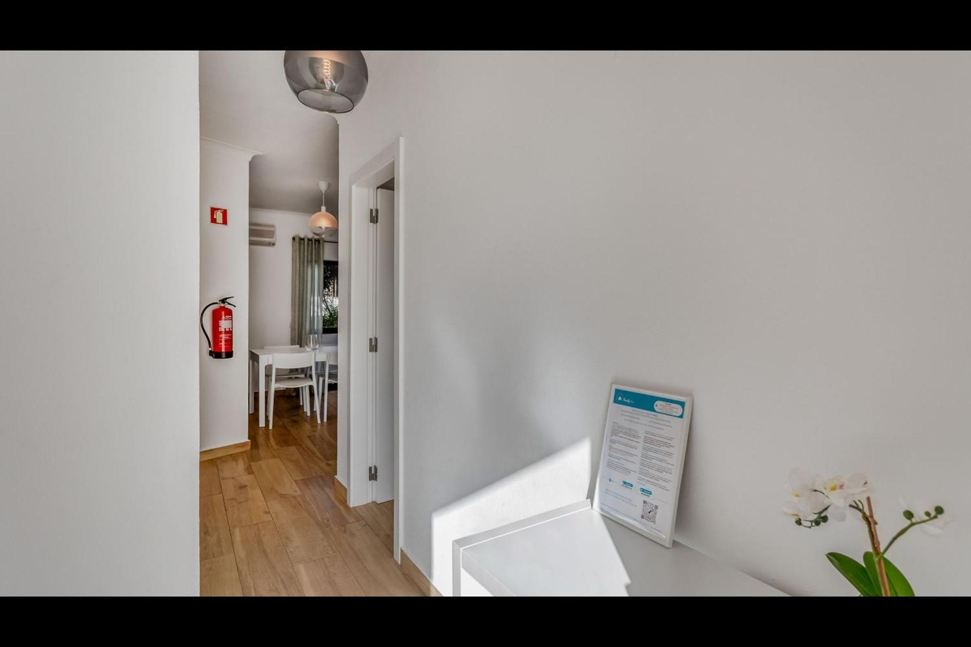 Apartamento Falesia Modern Flat W/balcony & Pool By Lovelystay *